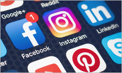 Hilversum,,Netherlands,-,Februari,06,,2017:,Social,Media,Are,Trending